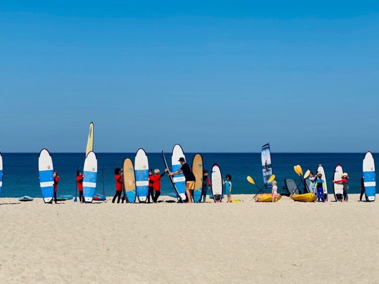 Sommerferienprogramm 2026: Sylter Kids Go Surfing und Sylter Jungstars Go Surfing