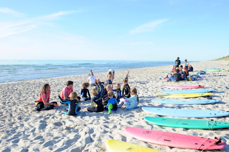 Wenn die Schule Pause macht, ruft die Welle: Lions Surf Camp Sylt